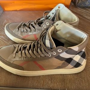 Burberry mens shoes. Sz 41